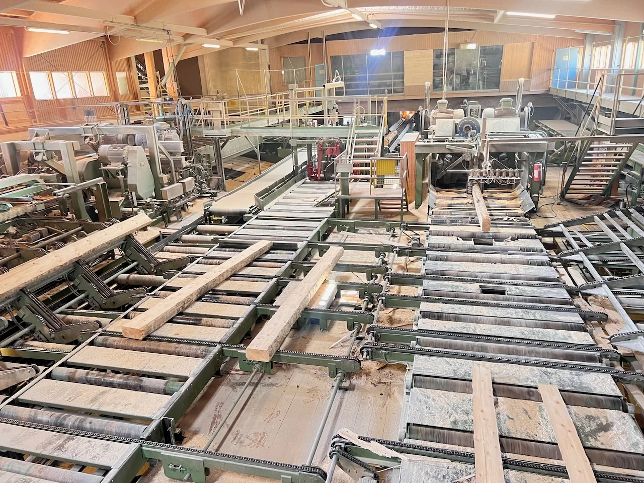 Complete sawmill system: EWD - Springer - Nicholson....